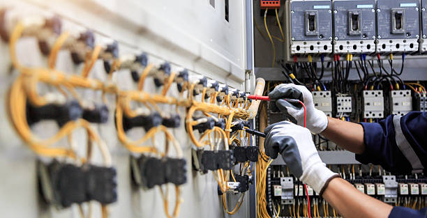 Professional Electrician technician working in Greenville, GA